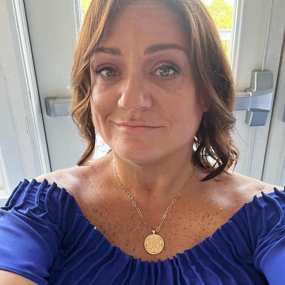 Profile Picture of Sandy Pietlock (@subtlesandy) on Poshmark