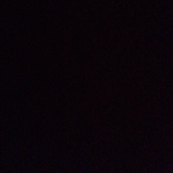 Profile Picture of Amy Shinners (@dndjfkd) on Poshmark