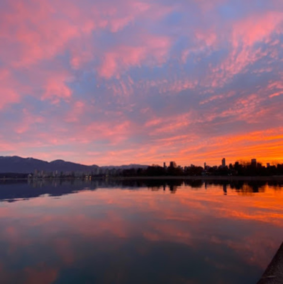 Profile Picture of Ian Mackay (@ianmackay119) on Poshmark