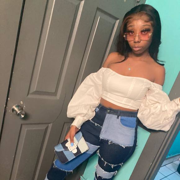 Profile Picture of Mylaa Mylaa (@mylaamylaa) on Poshmark