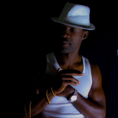 Profile Picture of Damian Gordon (@DamianTheAuthor) on Twitter