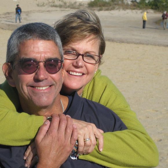 Profile Picture of Kim Garrow (@kimgarrow) on Poshmark