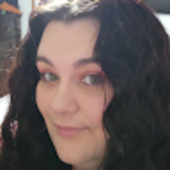 Profile Picture of Angel Champeno (@angelchampeno) on Poshmark