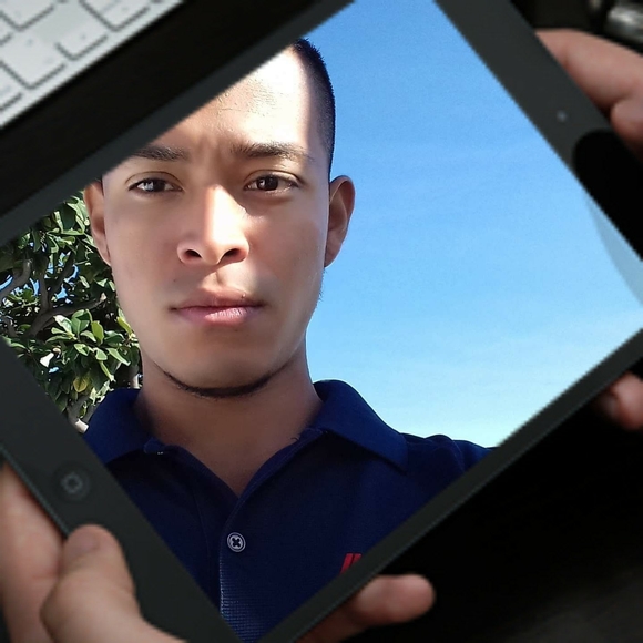 Profile Picture of Jimmy Alexander (@jimmylobos137) on Poshmark