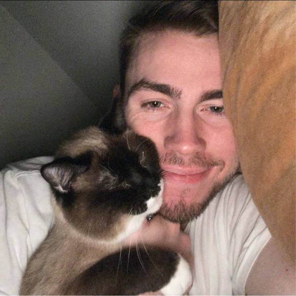 Profile Picture of Nathan Haupt (@nathanphaupt) on Poshmark