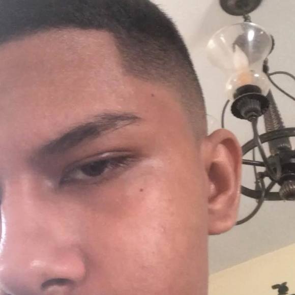 Profile Picture of Erick Ochoa (@erickochoa474) on Poshmark