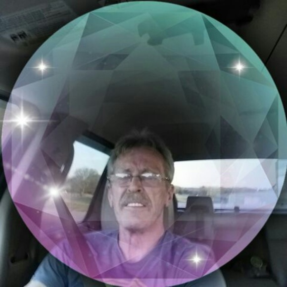 Profile Picture of Joey Richardson (@joeyrichards872) on Poshmark