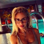 Profile Picture of Ivy Wallace (@esteritaehuang) on Instagram