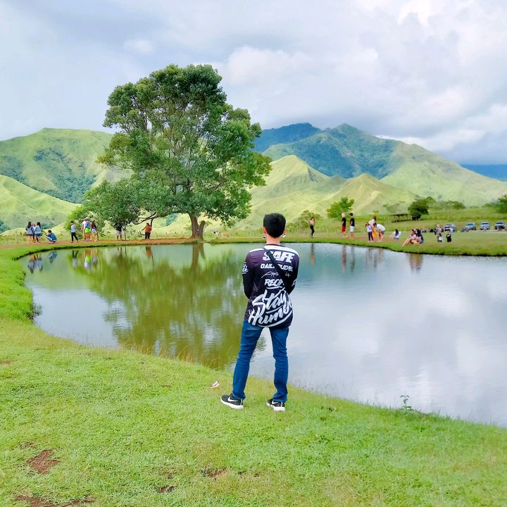Profile Picture of ML&COC (@roderick.carbon) on Tiktok