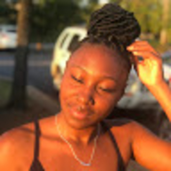 Profile Picture of Kimayah Faye (@kimayahfye) on Poshmark