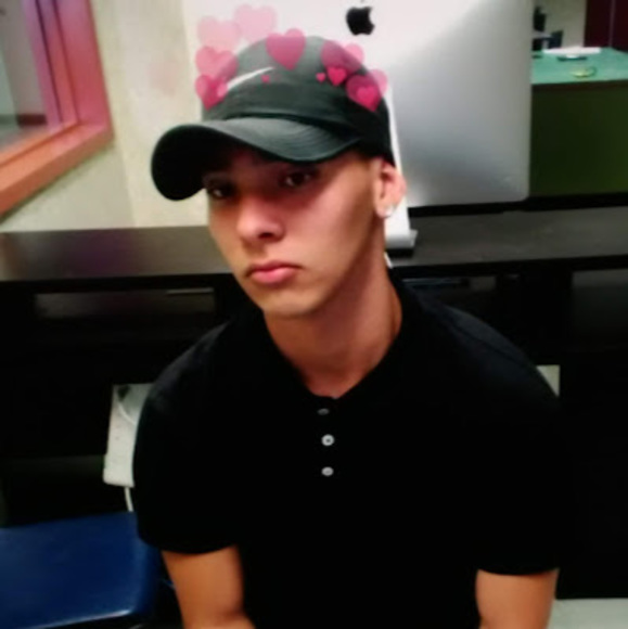 Profile Picture of Mark Ferrer (@markyferrer85) on Poshmark