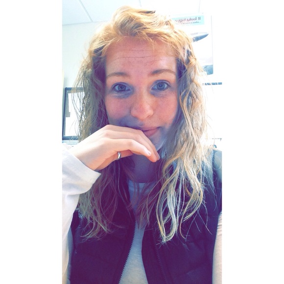 Profile Picture of Jamie Gladfelter (@jgladginger) on Poshmark