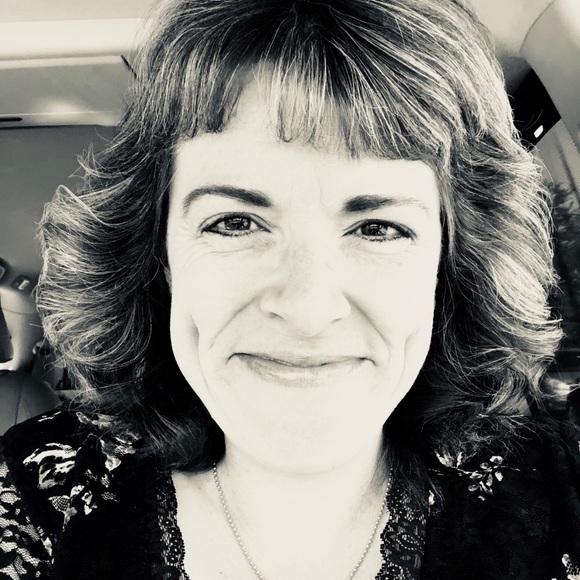 Profile Picture of Marcy Mullins (@thiccstyle) on Poshmark