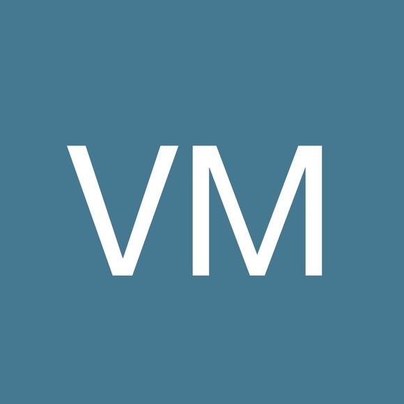 Profile Picture of Vivian Miltner (@vivianmiltner) on Poshmark