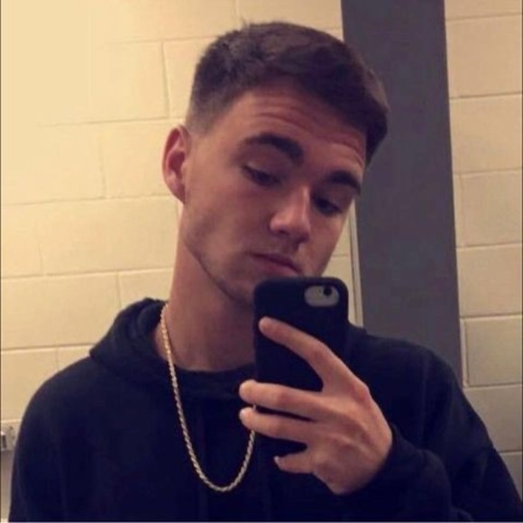 Profile Picture of Bryson Cook (@brysonccook185) on Poshmark