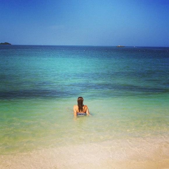 Profile Picture of Kara Roelse (@karaj0227) on Poshmark