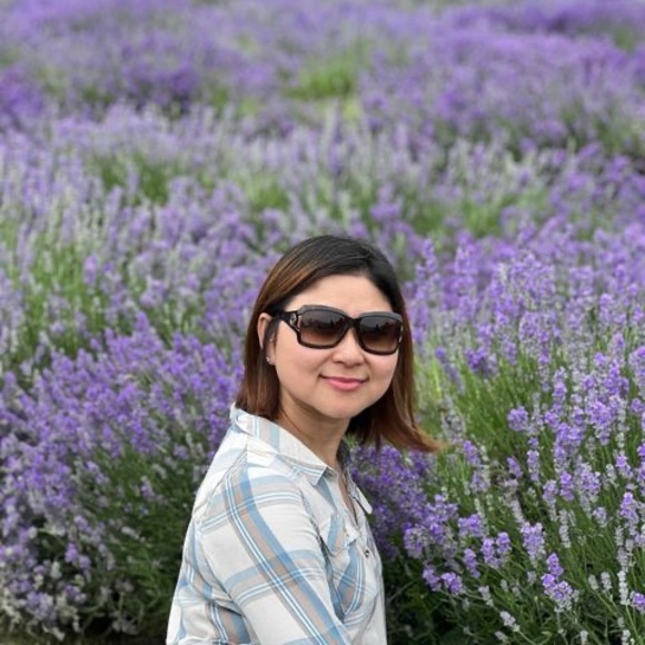 Profile Picture of Lam Fandy (@lam_fandy) on Poshmark