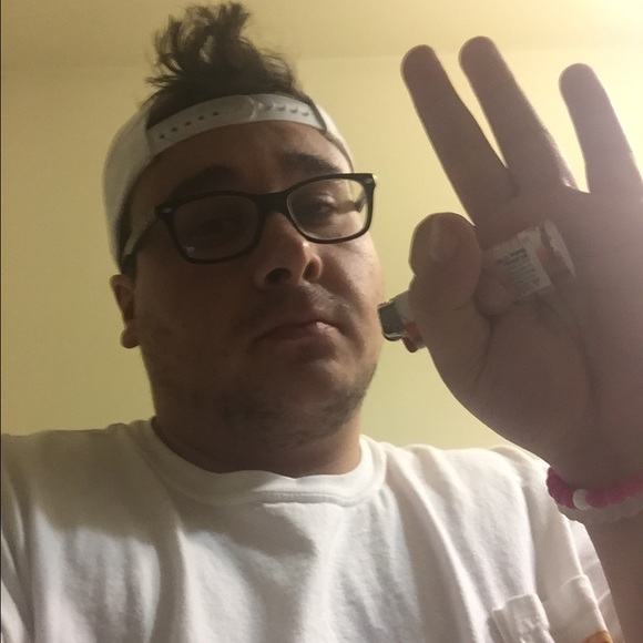 Profile Picture of Daniel Shepherd (@bigpope336) on Poshmark