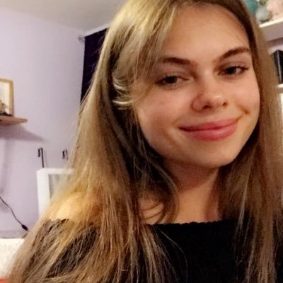 Profile Picture of Emilia (@EmiliaSlabinski) on Twitter