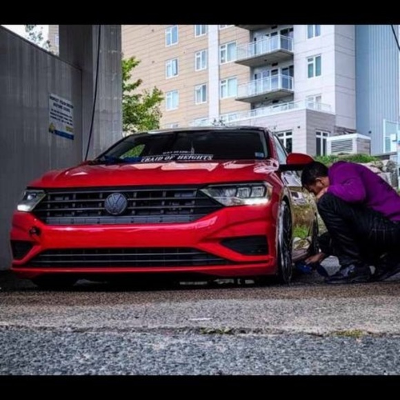 Profile Picture of Jeffrey Beals (@jeffreybeals) on Poshmark