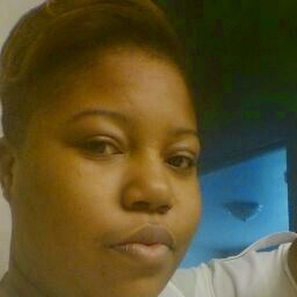 Profile Picture of Chanel Swinton (@chanelr828) on Poshmark