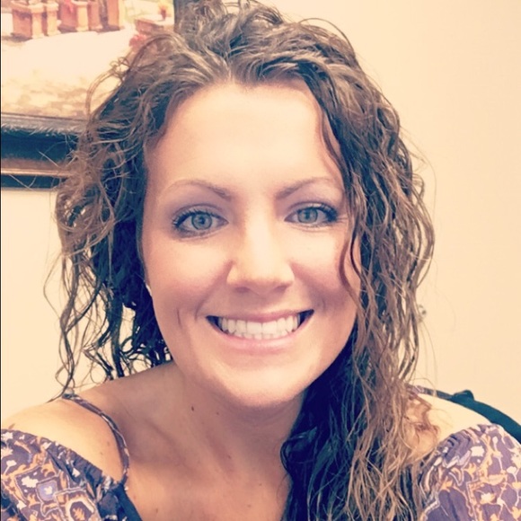 Profile Picture of Brittany Hrebec (@brittany_hr) on Poshmark