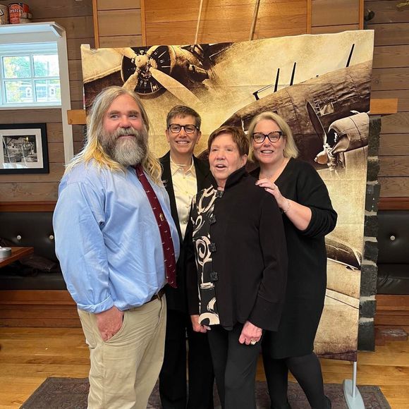 Profile Picture of Barb Heether (@bheether) on Poshmark