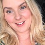 Profile Picture of 𝒦𝒾𝓂 𝒯𝒽𝑜𝓂𝓅𝓈𝑜𝓃 (@kimthompsonhair) on Instagram