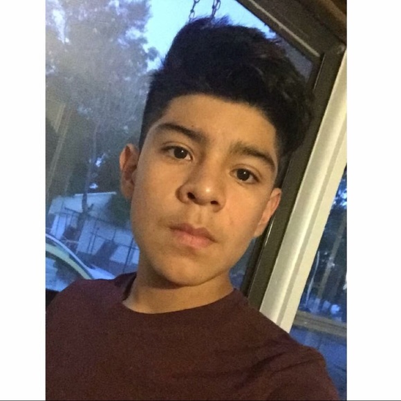 Profile Picture of Alex Avendano (@alexander452434) on Poshmark