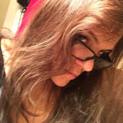 Profile Picture of Arlene Smith G.  (@@Computertech76) on Twitter