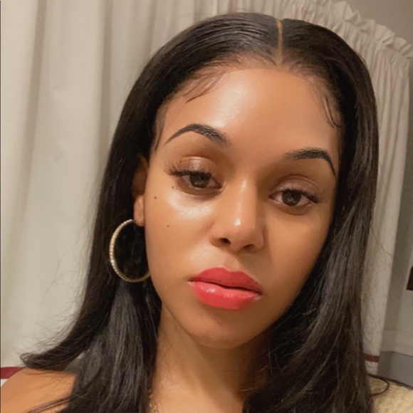 Profile Picture of Stephanie Bailey (@bacchuss) on Poshmark