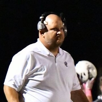 Profile Picture of Coach Wade Hodges (@HodgesWadeC) on Twitter