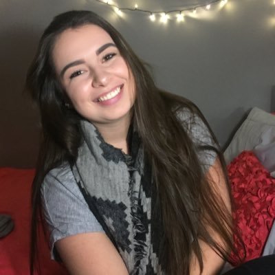 Profile Picture of Alyssa Hall (@Alyssa_Hall13) on Twitter