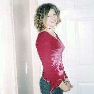 Profile Picture of Erin Worley (@ohwhattacatastrophe) on Myspace