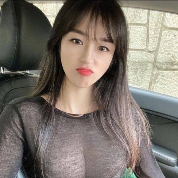 Ronna Morehead - Poshmark Profile Picture of Ronna Morehead (@morgandevid280) on Poshmark