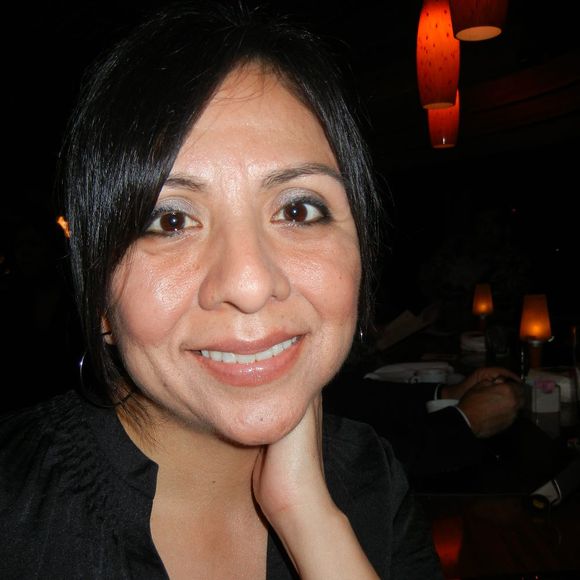 Profile Picture of Lisa Jimenez (@tutushop35) on Poshmark