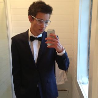 Profile Picture of Elliott Richards (@elliott.richards.902) on Facebook