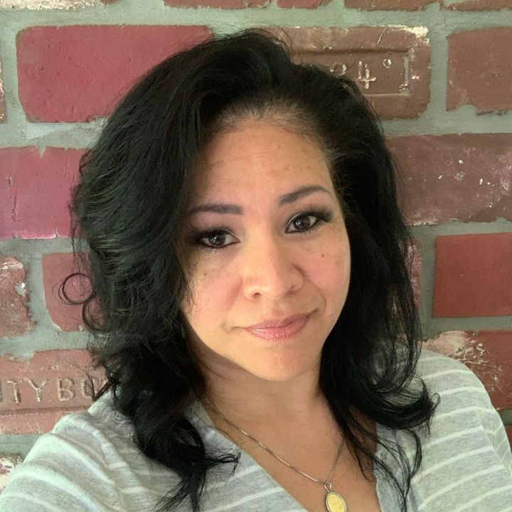 Profile Picture of Lori Robinson (@@lorirobinson08) on Tiktok