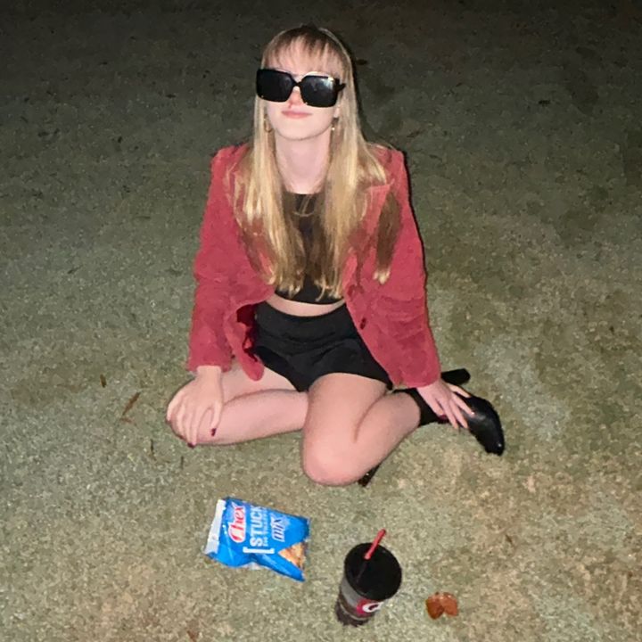 Profile Picture of lauren :) (@_laurenconnell) on Tiktok