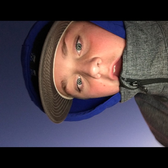 Profile Picture of Ian Carmichael (@iancarm00) on Poshmark