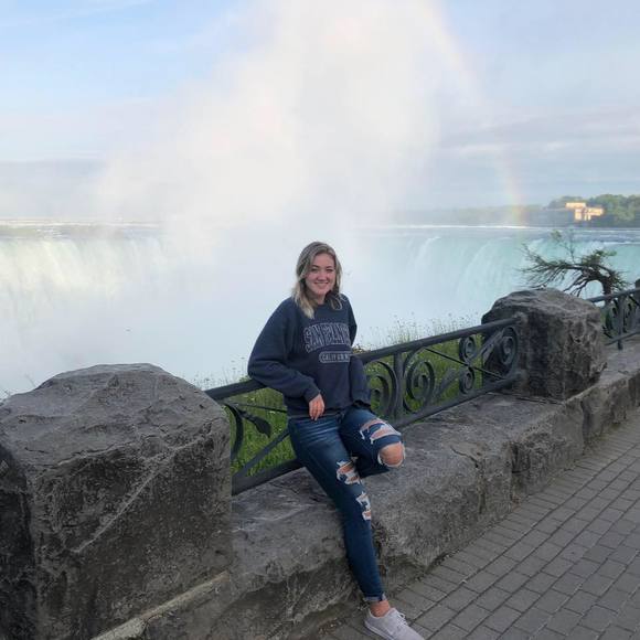 Profile Picture of Kailey Jones (@jonekai1) on Poshmark