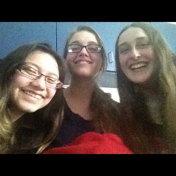 Allie Elsworth - Poshmark Profile Picture of Allie Elsworth (@_alessandra) on Poshmark