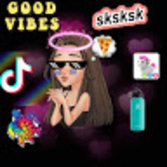 Kate Yankey - Poshmark Profile Picture of Kate Yankey (@kateyankey) on Poshmark