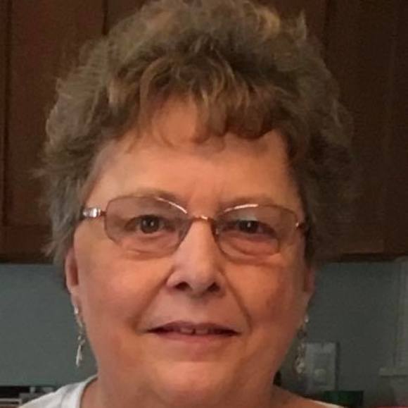 Profile Picture of Sharon Cuddemi (@sharoncuddemi) on Poshmark