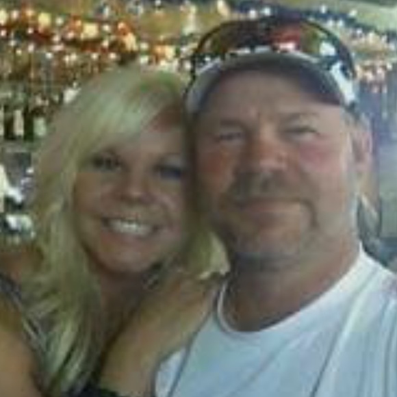 Profile Picture of Jess Stainer (@jmiller1023) on Poshmark