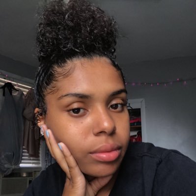 Profile Picture of No Chill Jill🤪 (@JillianAmber4) on Twitter