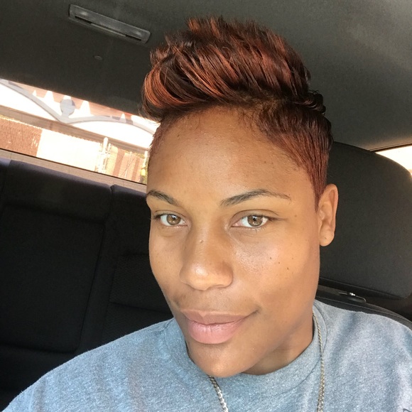 Profile Picture of Jeane Ricks (@ricksnice) on Poshmark