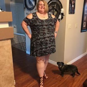 Profile Picture of Tina Holcomb (@TinaHol62605787) on Twitter