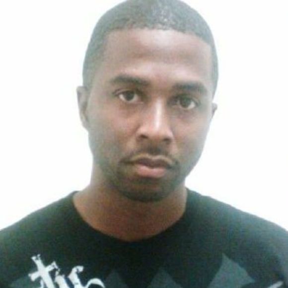 Profile Picture of Michael Hollister (@michaelholliste) on Poshmark