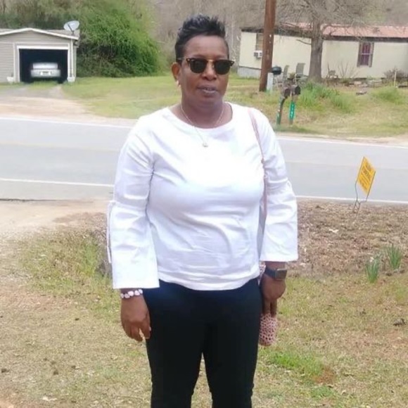 Profile Picture of Barbara Richardson (@barbararicha314) on Poshmark